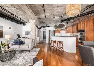 Photo #4: 2161494 Listing