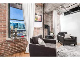 Photo #5: 2161494 Listing