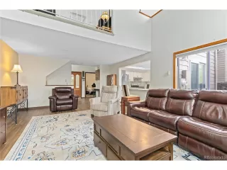 Photo #6: 2161946 Listing