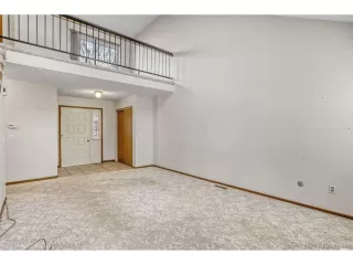 Photo #2: 2165244 Listing 