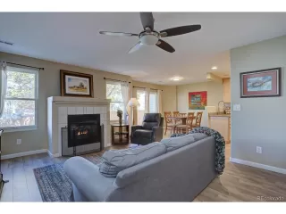 Photo #4: 2166557 Listing