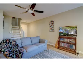 Photo #5: 2166557 Listing