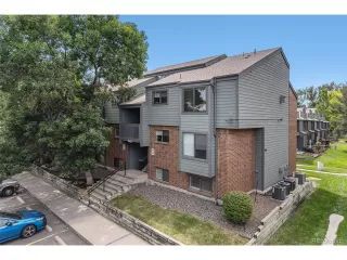 Photo #2: 2166583 Listing