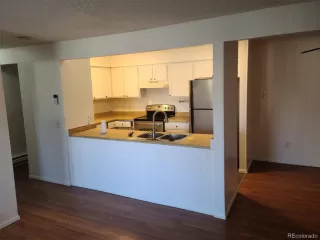 Photo #2: 2167281 Listing 