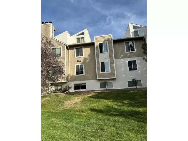 MLS: 2167692 Condo For Sale