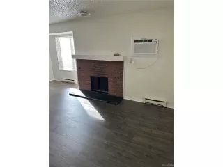 Photo #3: 2167692 Listing