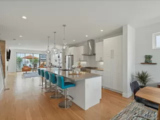 Photo #4: 2168105 Listing