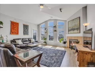 Photo #2: 2168781 Listing