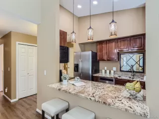Photo #5: 2170843 Listing 