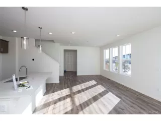 Photo #3: 2171838 Listing 