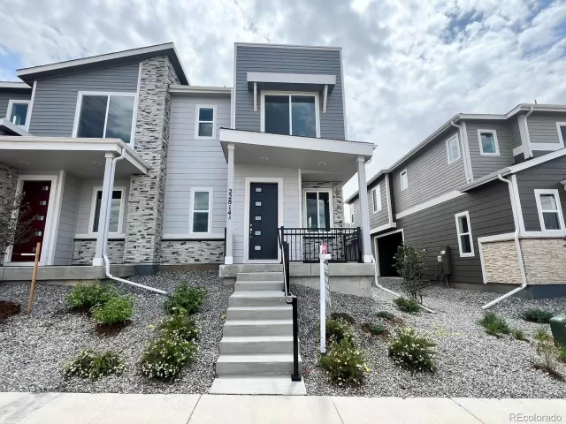 MLS: 2172079 Condo For Sale