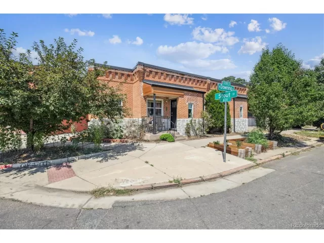 MLS: 2172883 Condo For Sale