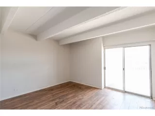 Photo #5: 2172941 Listing 