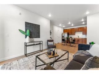 Photo #2: 2179973 Listing