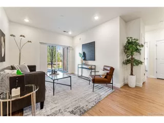 Photo #4: 2179973 Listing