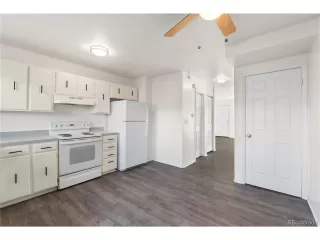 Photo #5: 2182835 Listing