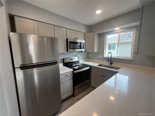 Photo #2: 2183419 Listing 