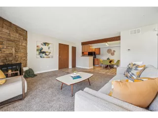 Photo #5: 2184855 Listing 