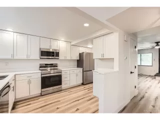 Photo #4: 2185210 Listing