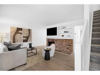 Photo #4: 2185518 Listing