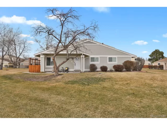 MLS: 2188669 Condo For Sale
