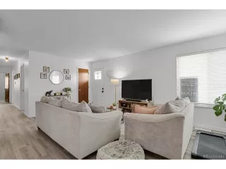 Photo #4: 2188669 Listing 