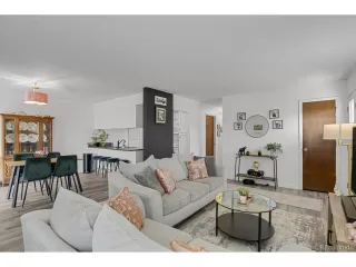 Photo #5: 2188669 Listing 