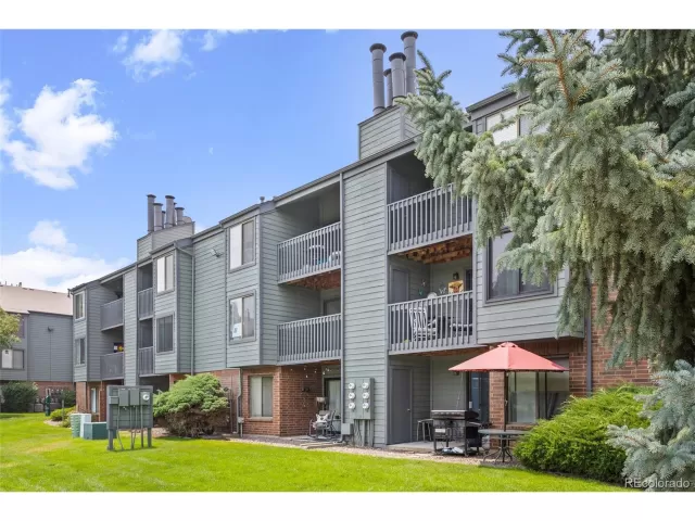 MLS: 2189482 Condo For Sale