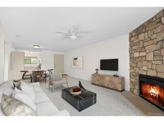 Photo #2: 2189482 Listing