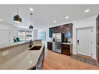 Photo #3: 2191526 Listing 