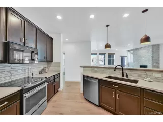 Photo #4: 2191526 Listing 