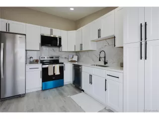 Photo #4: 2192573 Listing