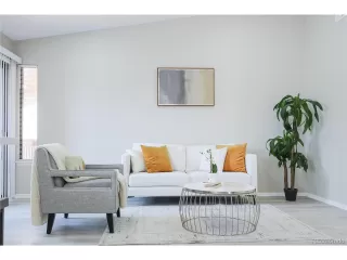 Photo #5: 2192573 Listing