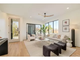 Photo #3: 2192890 Listing 