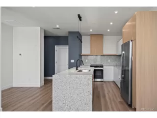 Photo #5: 2193354 Listing 