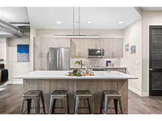 Photo #2: 2193699 Listing