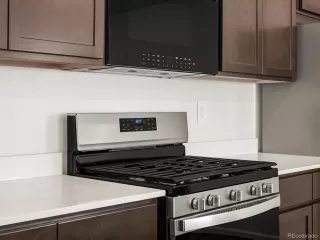 Photo #4: 2193961 Listing 