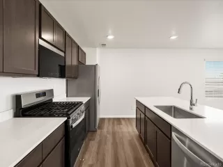 Photo #5: 2193961 Listing 