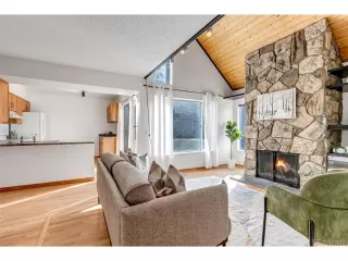 Photo #4: 2194139 Listing