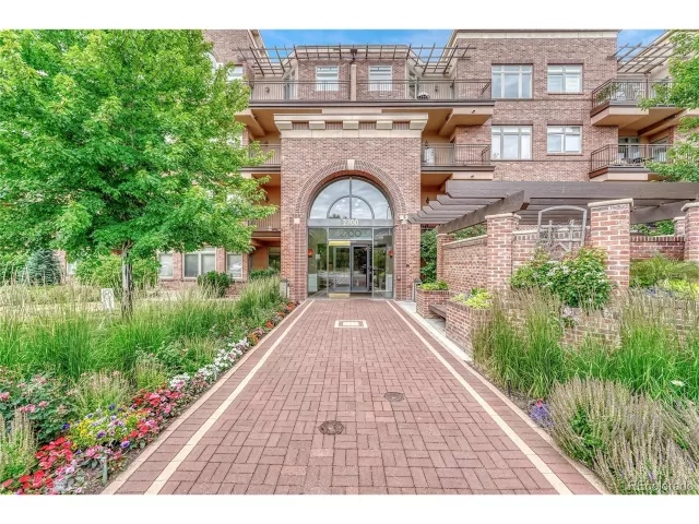 MLS: 2196581 Condo For Sale