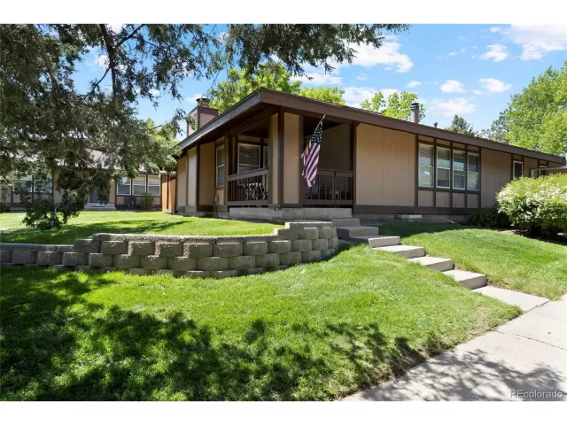 MLS: 2199128 Condo For Sale