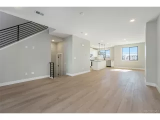 Photo #2: 2199796 Listing