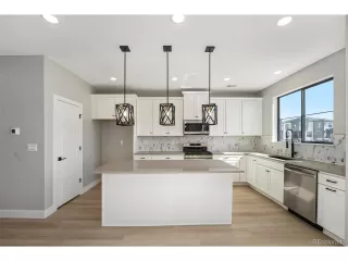 Photo #3: 2199796 Listing