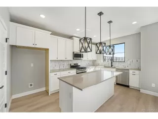 Photo #4: 2199796 Listing