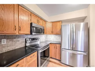 Photo #6: 2200944 Listing