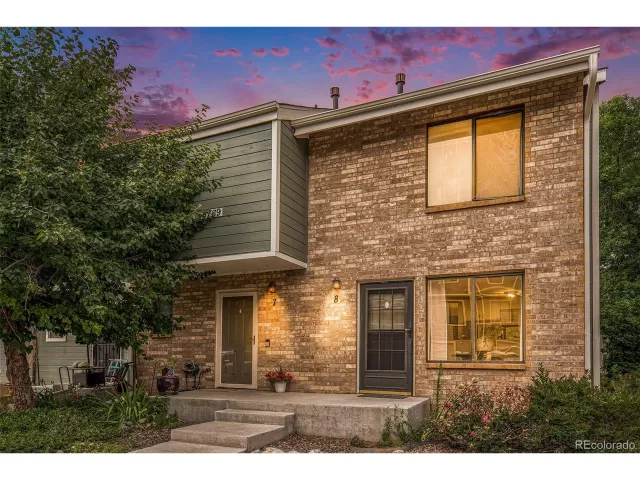 MLS: 2201468 Condo For Sale