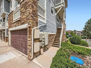 Photo #3: 2202328 Listing