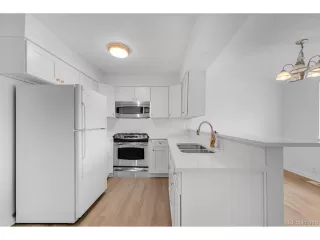 Photo #4: 2203607 Listing 