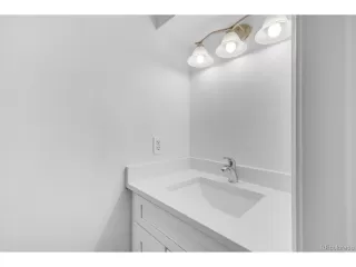 Photo #5: 2203607 Listing 