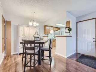 Photo #3: 2204131 Listing